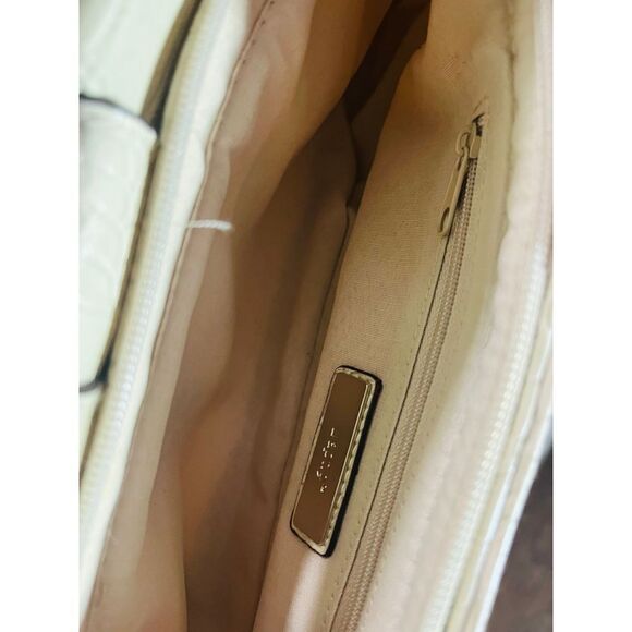 Apt 9 cream croc handbag - Picture 6 of 6